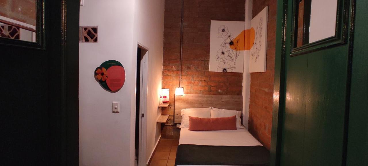 Botanica Casa Hotel Медельин Экстерьер фото