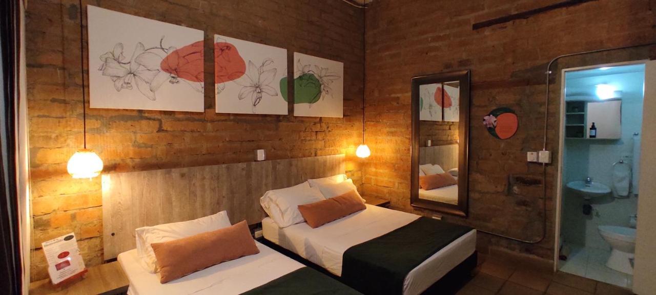 Botanica Casa Hotel Медельин Экстерьер фото