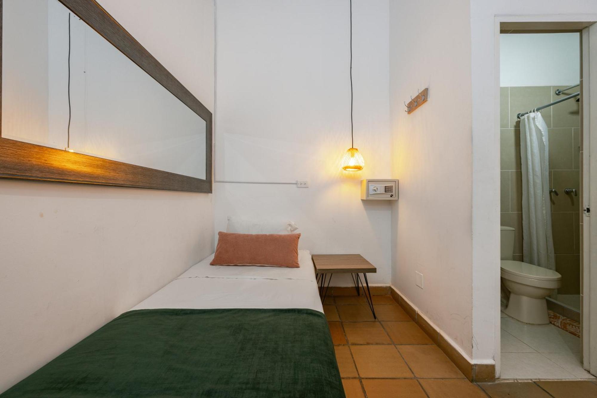 Botanica Casa Hotel Медельин Экстерьер фото