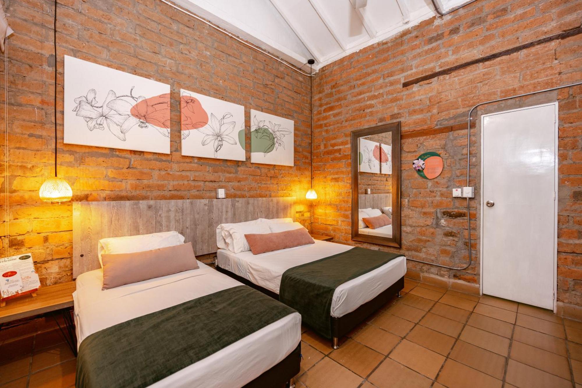 Botanica Casa Hotel Медельин Экстерьер фото