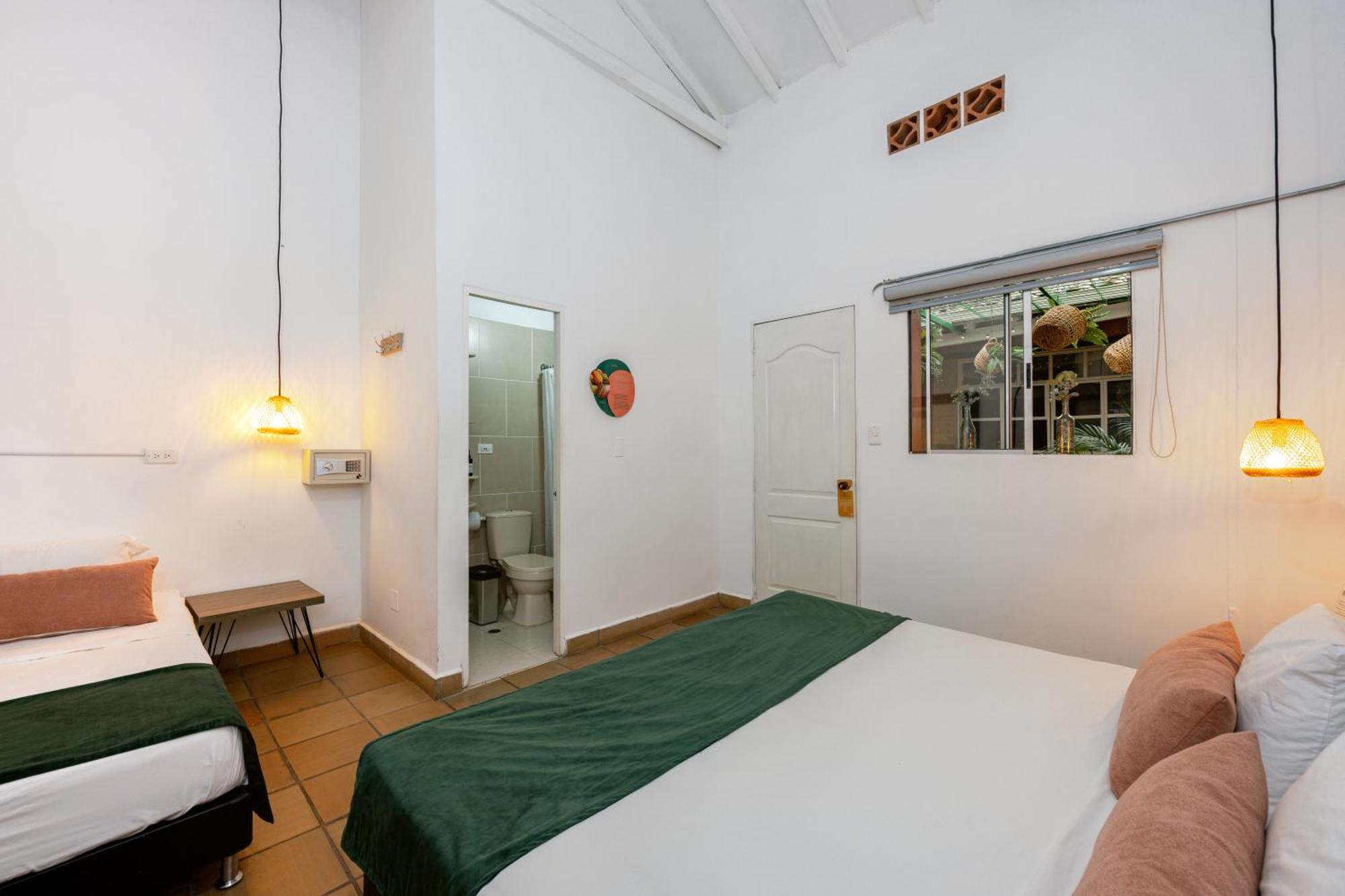 Botanica Casa Hotel Медельин Экстерьер фото