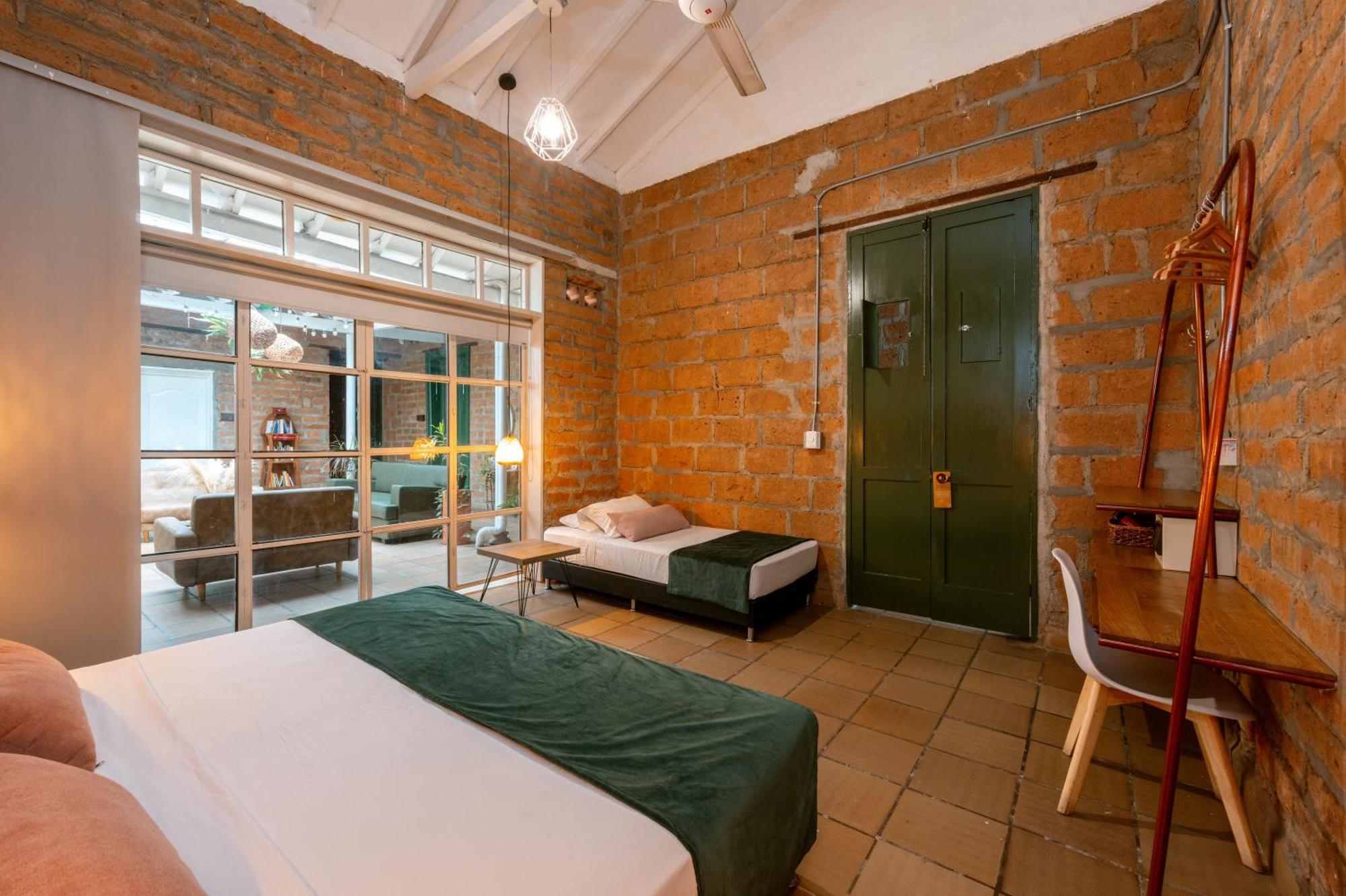 Botanica Casa Hotel Медельин Экстерьер фото