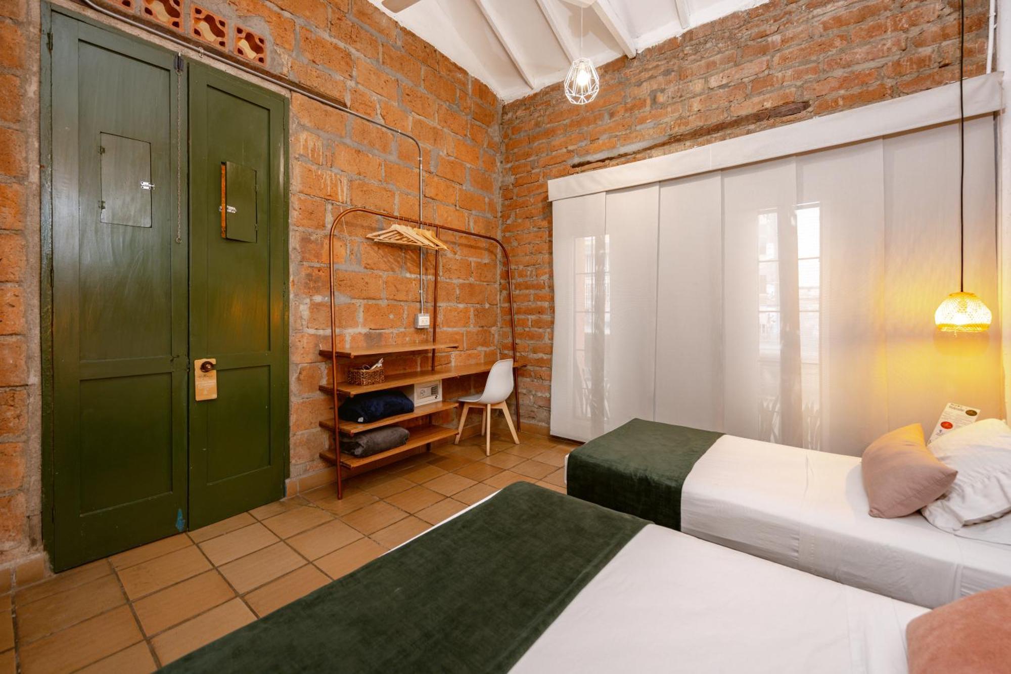 Botanica Casa Hotel Медельин Экстерьер фото
